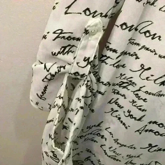 Candie's Black and White Bouse Sz XS - Picture 7 of 11